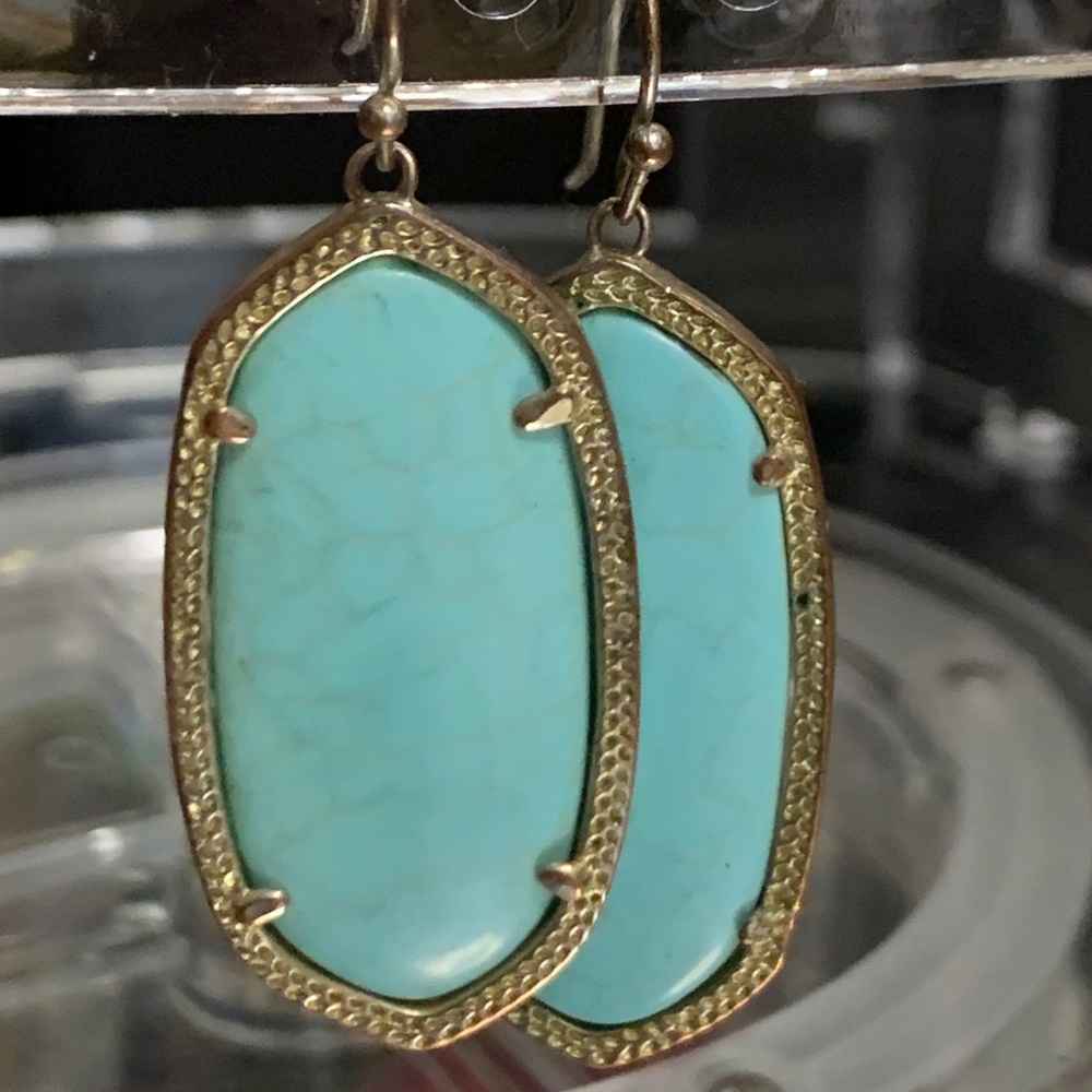 Kendra Scott turquoise & gold earring
